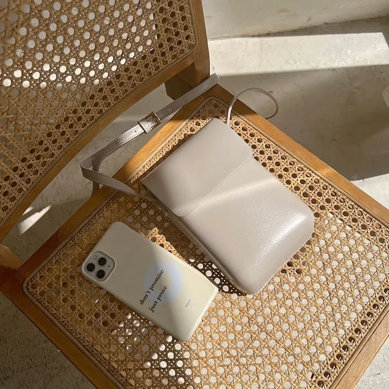 Skórzana torebka na telefon