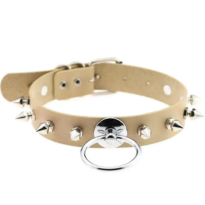 Skórzany choker z kolcami