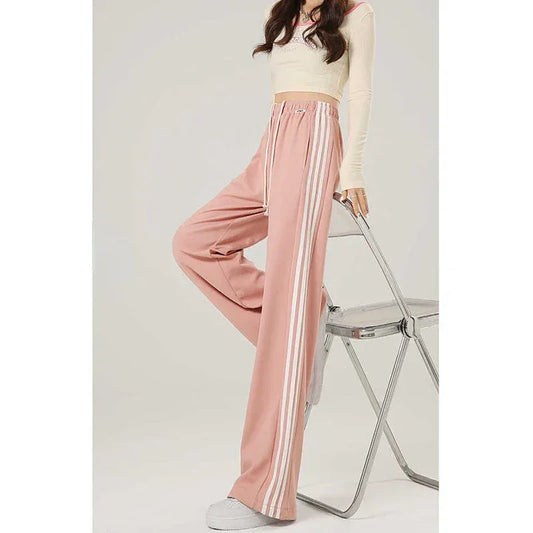 Spodnie dresowe damskie w różowym kolorze