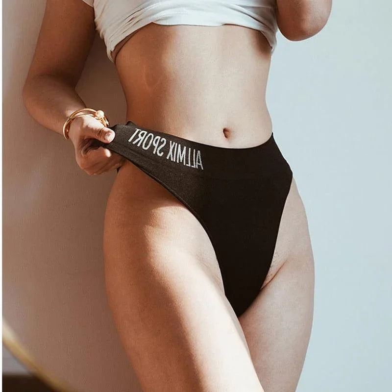 Sportowe majtki z wysokim stanem