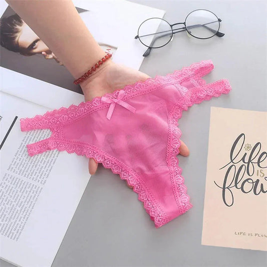 Stringi z rozcięciem na boku