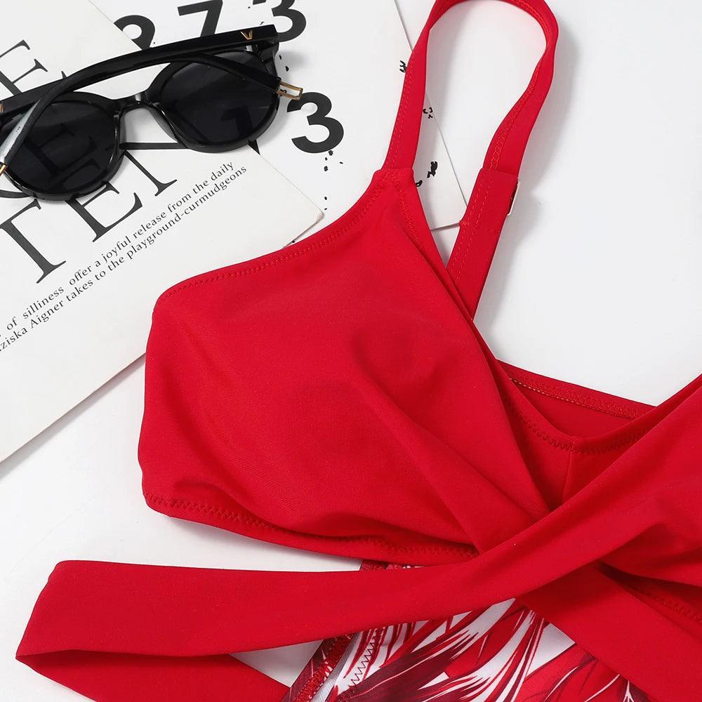 Strój kąpielowy z wiązaniem