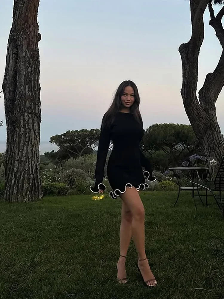 Sukienka mini z długim rękawem