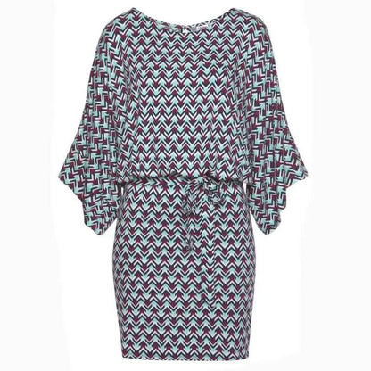 Sukienka mini z odkrytymi ramionami