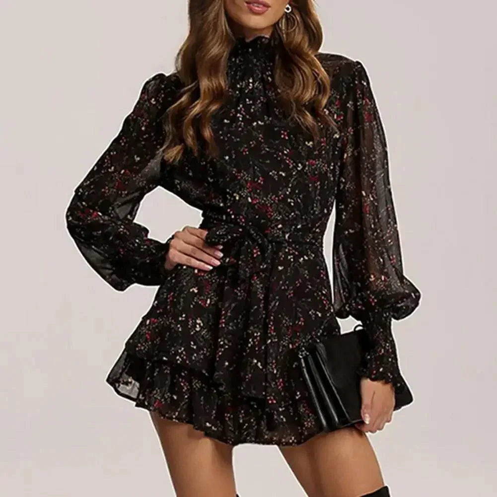 Sukienka mini zwiewna