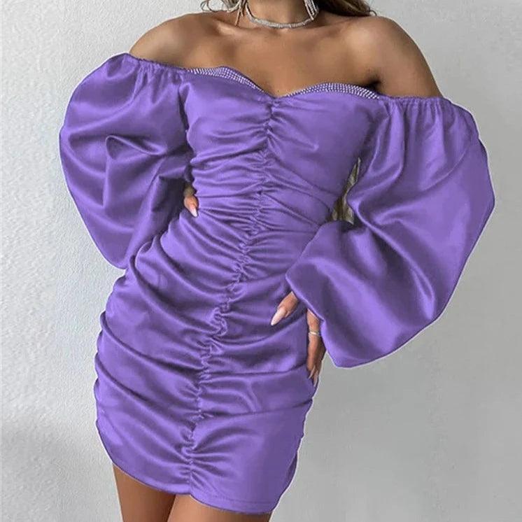 Sukienka z bufiastymi rękawami