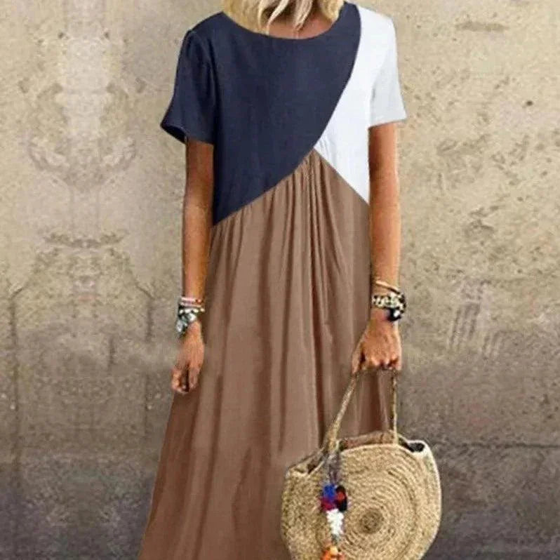 Sukienka z łączonych elementów