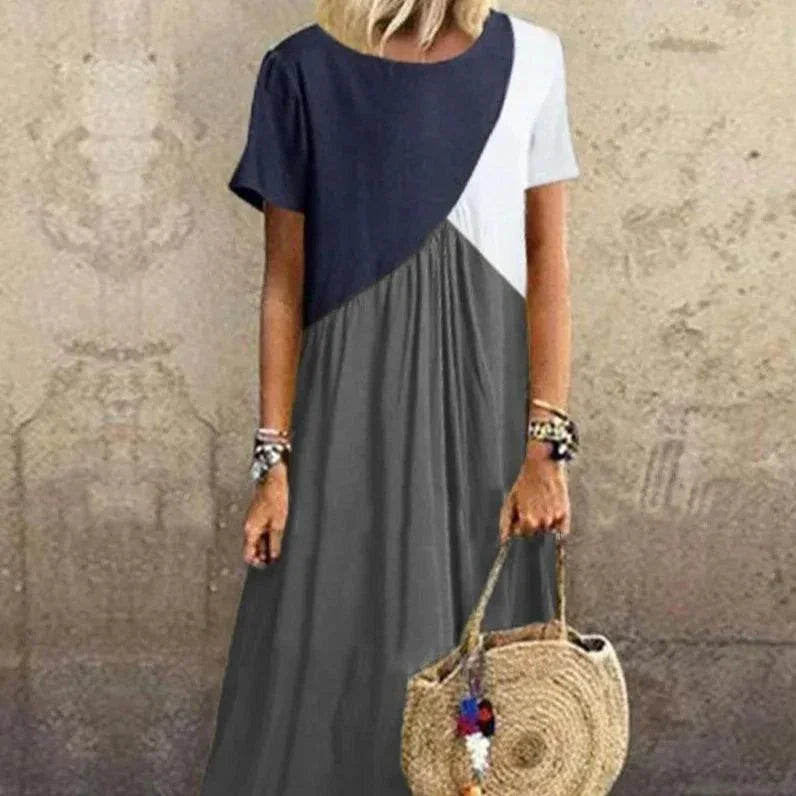 Sukienka z łączonych elementów