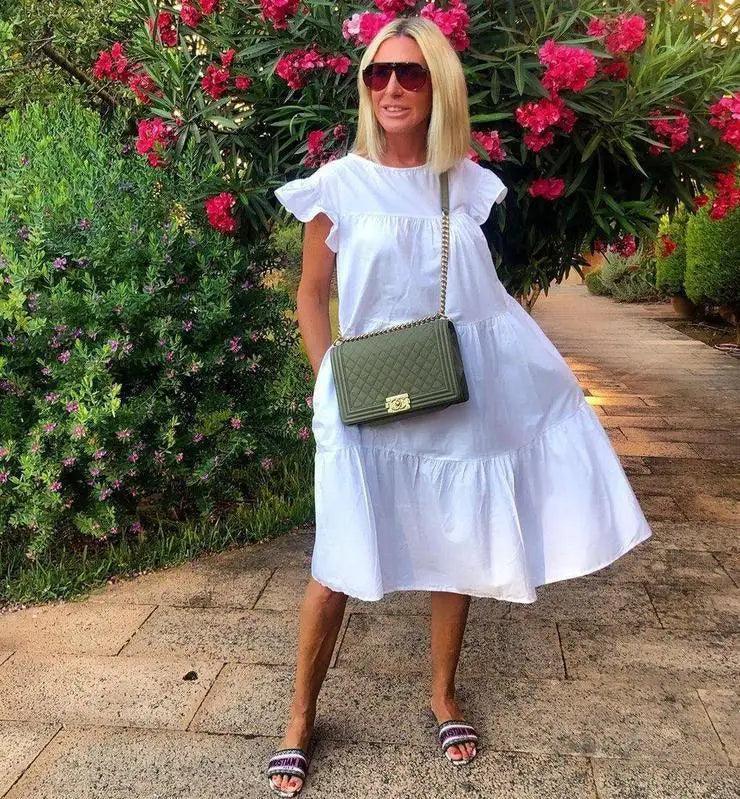 Sukienka z rozkloszowanym dołem