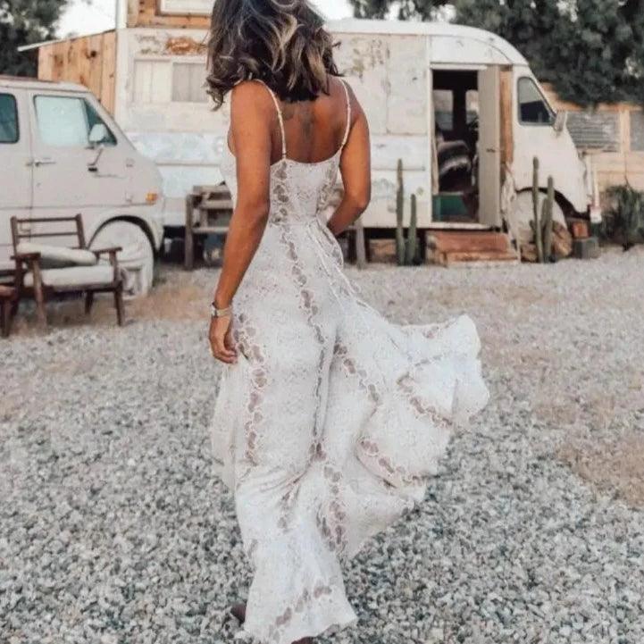 Sukienka z wężowym motywem