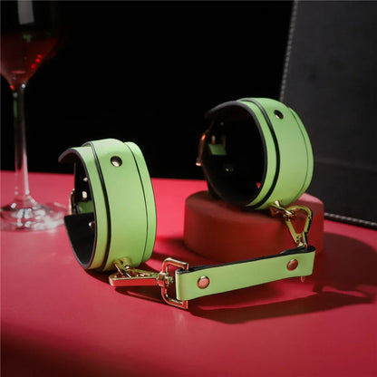 Święcące w ciemności kajdanki