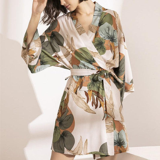 Szlafrok z motywem kwiatowym