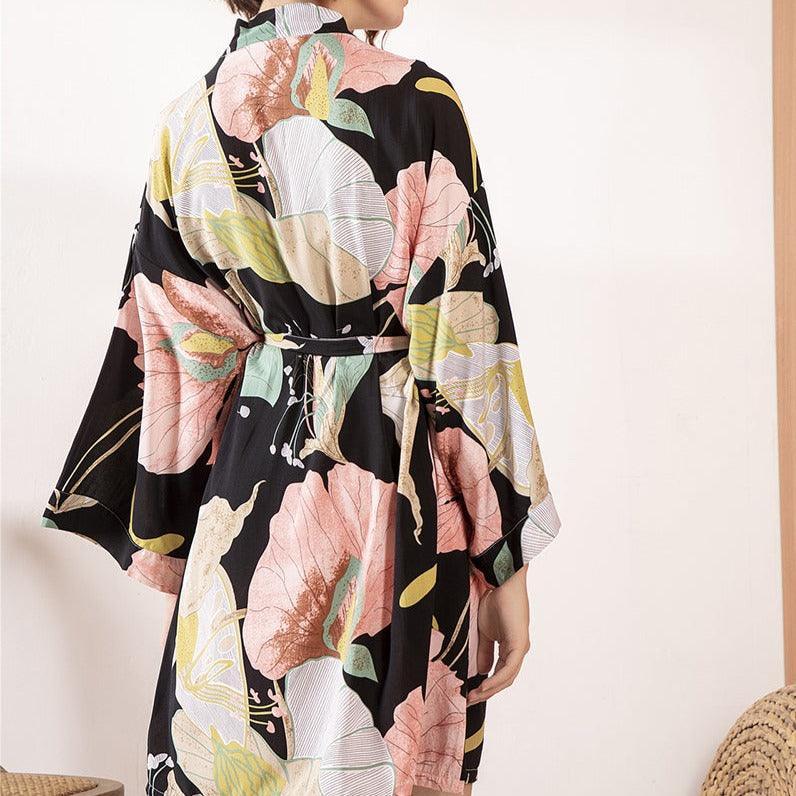 Szlafrok z motywem kwiatowym