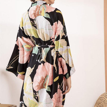 Szlafrok z motywem kwiatowym