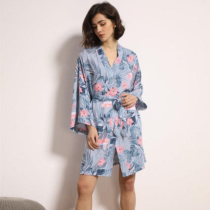 Szlafrok z motywem kwiatowym