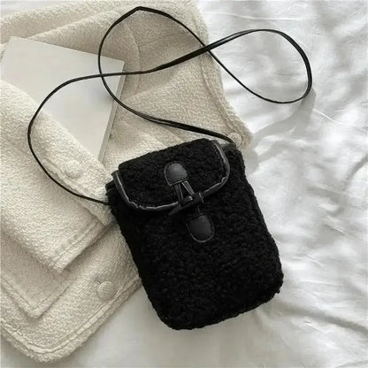 Torebka na telefon baranek
