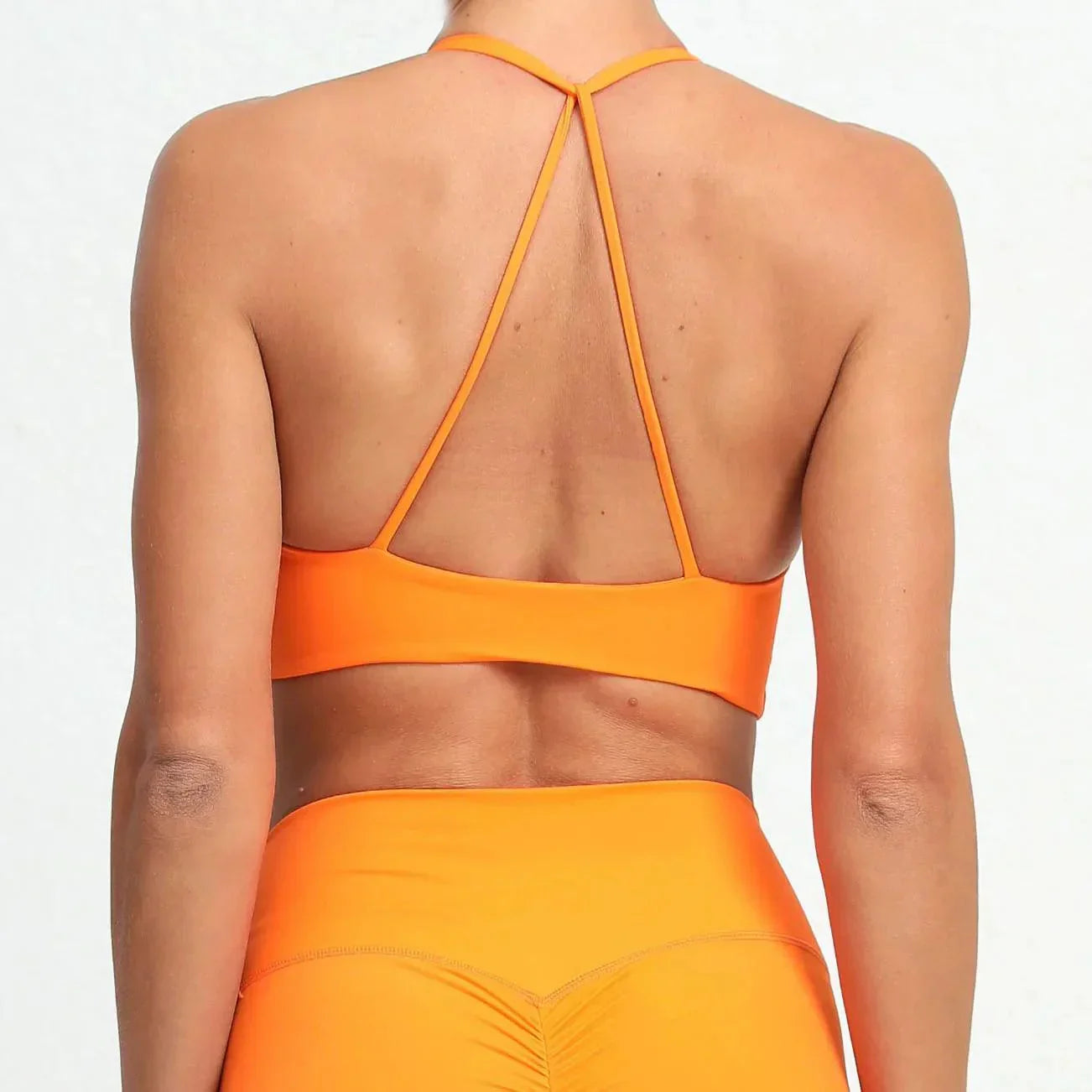 Trójkątny biustonosz sportowy