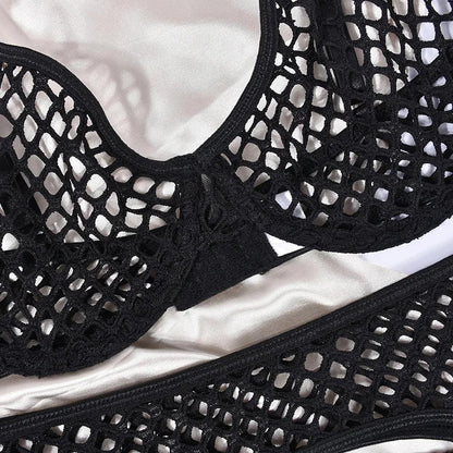 Trzyczęściowy komplet bielizny siateczkowej