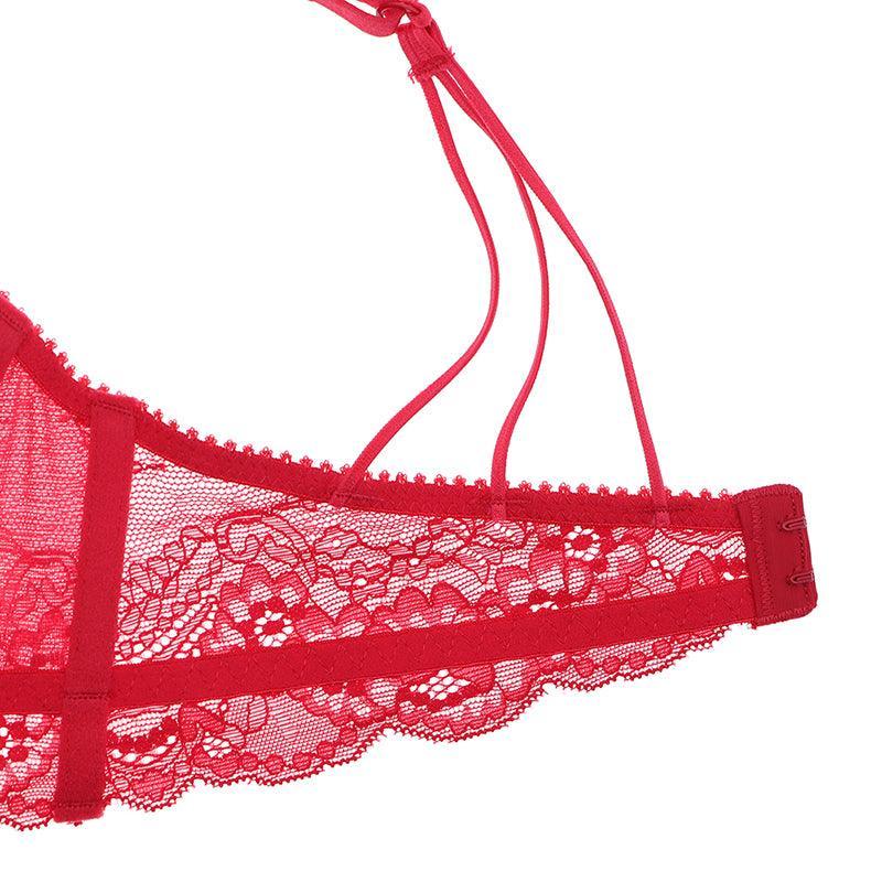 Trzyelementowy zestaw koronkowej bielizny