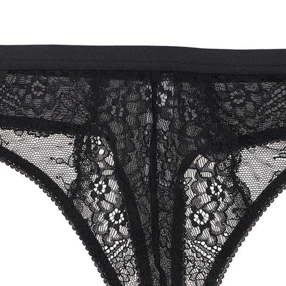 Trzyelementowy zestaw koronkowej bielizny