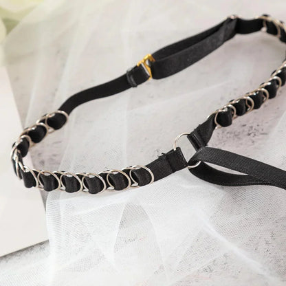 Zestaw bielizny ze spódniczką