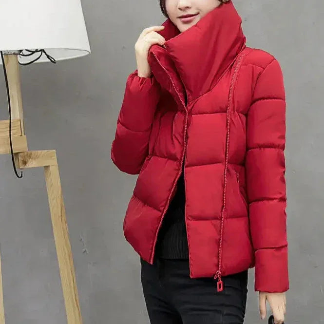 Zimowa kurtka damska z asymetrycznym kołnierzem