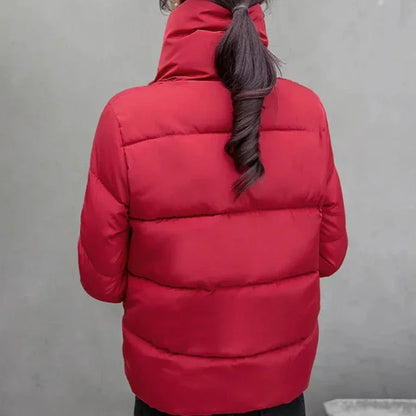 Zimowa kurtka damska z asymetrycznym kołnierzem