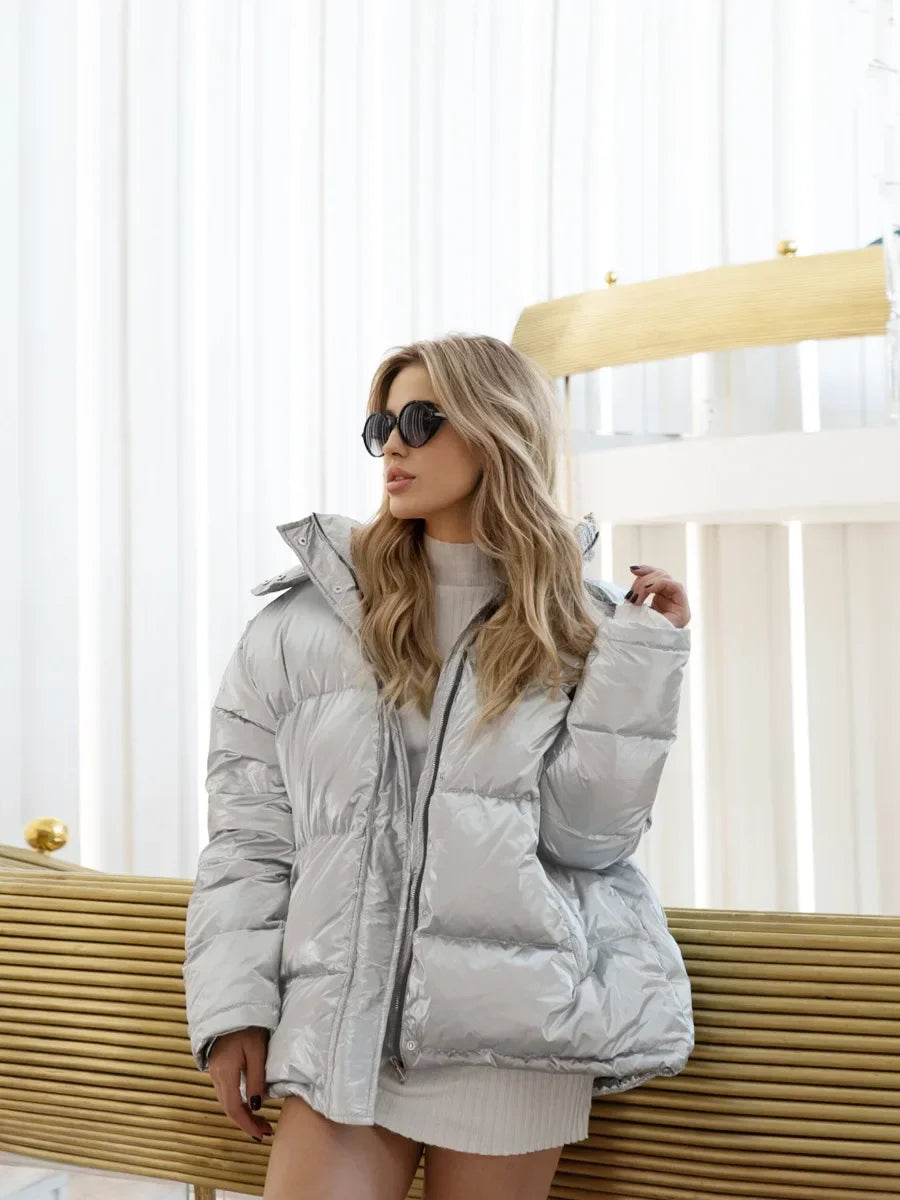 Zimowa kurtka damska z połyskującego materiału