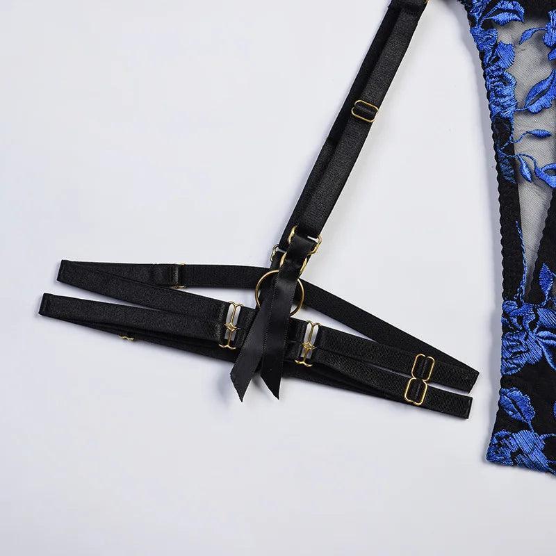 Zmysłowy komplet bielizny koronkowej z motywem kwiatowym